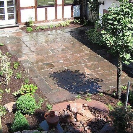 Hinterhof- und Dachbegrünungen